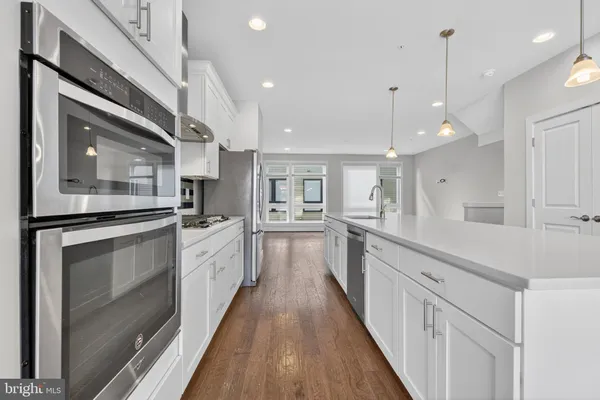 $950,000 | 402 Stabler Lane, Alexandria, VA 22304