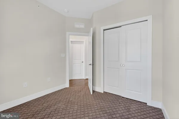 $950,000 | 402 Stabler Lane, Alexandria, VA 22304