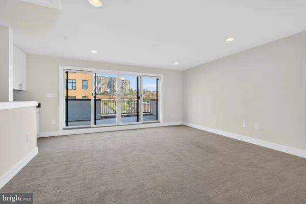 $950,000 | 402 Stabler Lane, Alexandria, VA 22304