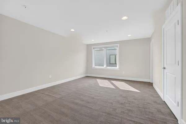 $950,000 | 402 Stabler Lane, Alexandria, VA 22304