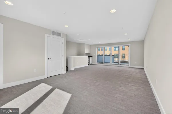 $950,000 | 402 Stabler Lane, Alexandria, VA 22304