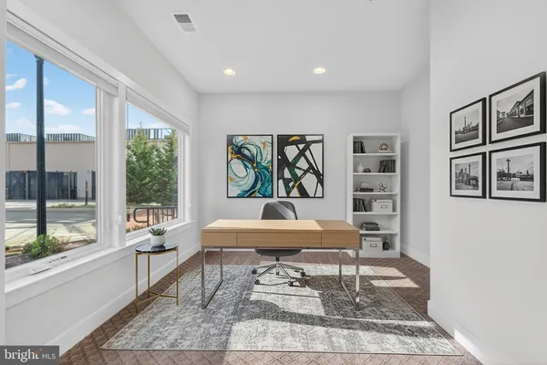 $950,000 | 402 Stabler Lane, Alexandria, VA 22304