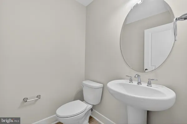 $950,000 | 402 Stabler Lane, Alexandria, VA 22304