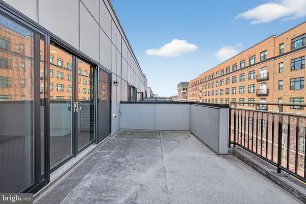 $950,000 | 402 Stabler Lane, Alexandria, VA 22304