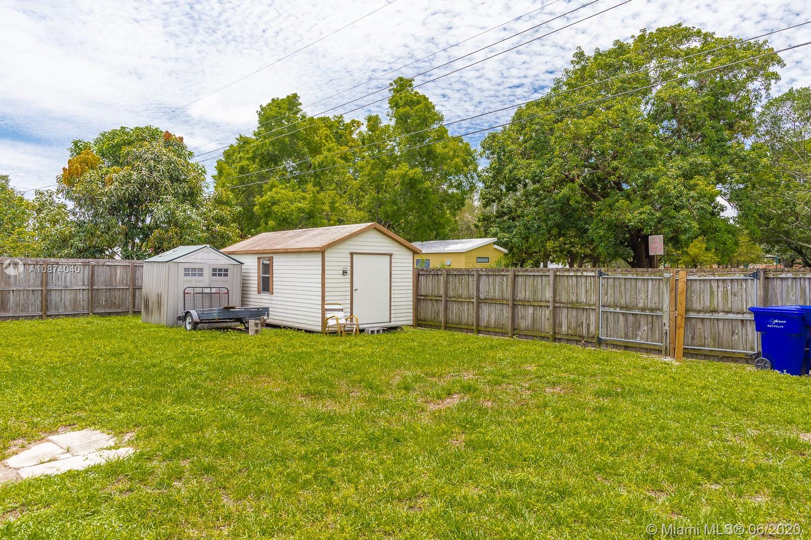 5416 Jefferson Street Hollywood, FL 33021 - Photo 65 of 70 a view of a backyard