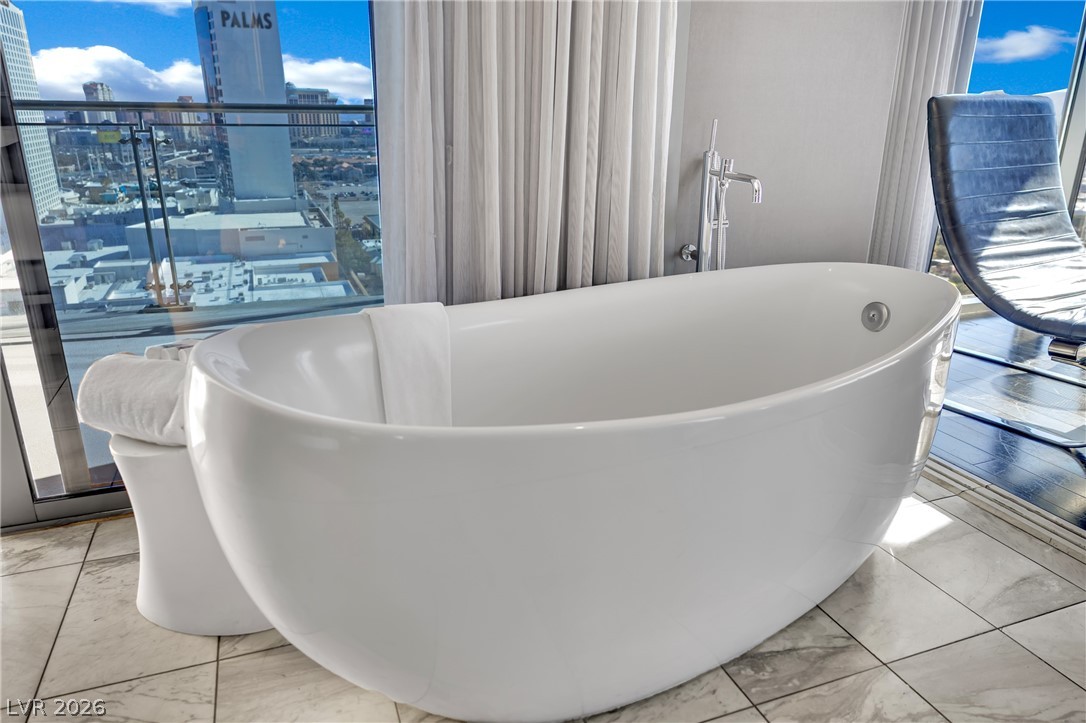 4381 West Flamingo Road, Unit 2022 Las Vegas, NV 89103 - Photo 30 of 71 Gallery Image 30