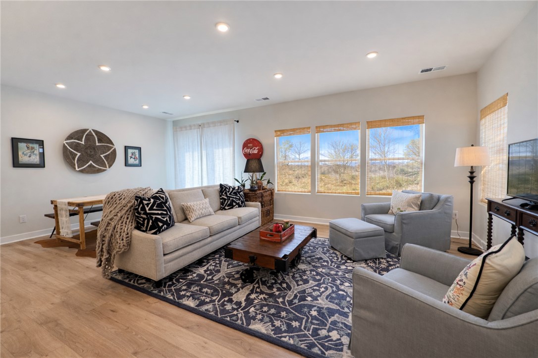 407 Camarillo Lane Anderson, SC 29621 - Photo 17 of 34 Living / Dining