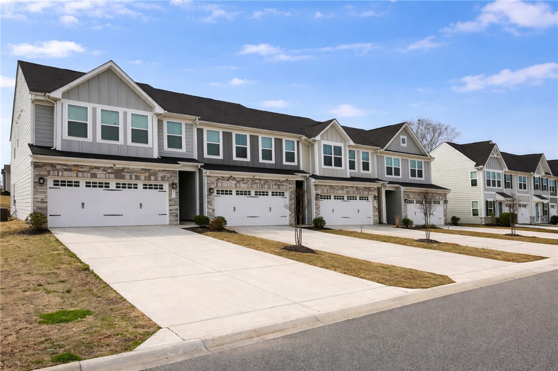 407 Camarillo Lane Anderson, SC 29621 - Photo 4 of 34 Front View