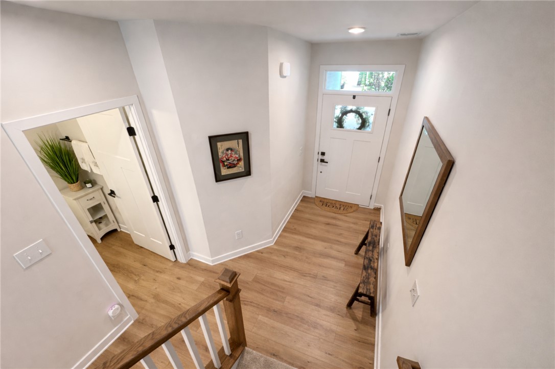 407 Camarillo Lane Anderson, SC 29621 - Photo 7 of 34 Foyer Entry