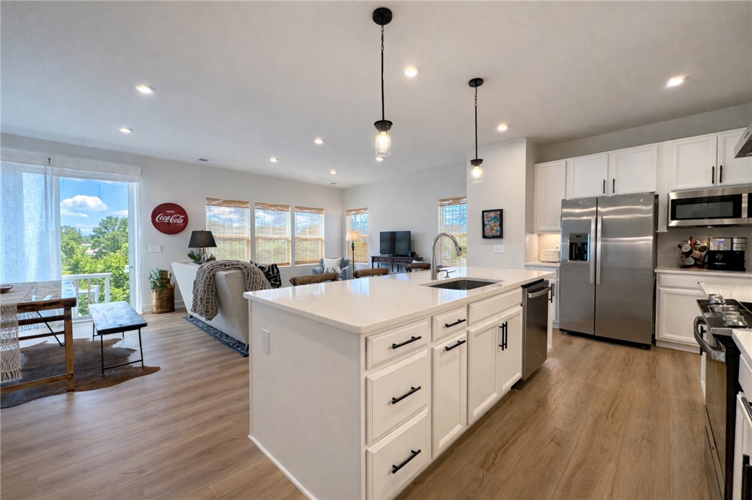 407 Camarillo Lane Anderson, SC 29621 - Photo 10 of 34 Kitchen / Living