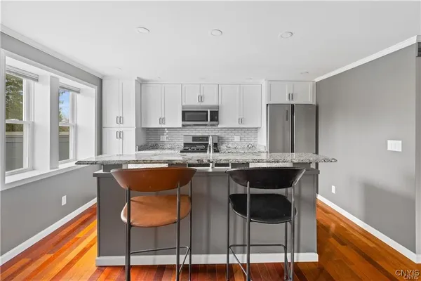 $2,000 | 238 Oriskany Boulevard, Unit 2, Whitestown, NY 13492