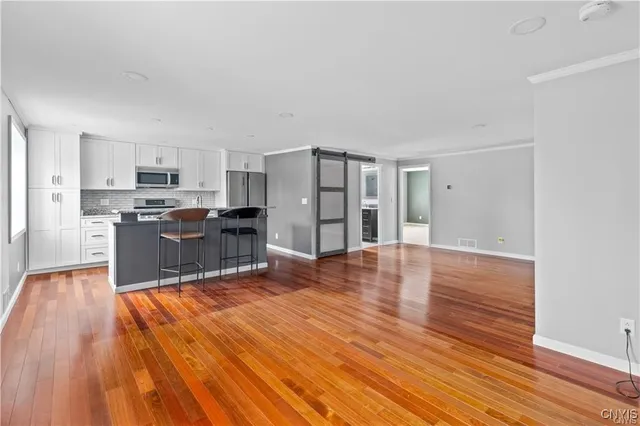 $2,000 | 238 Oriskany Boulevard, Unit 2, Whitestown, NY 13492