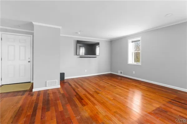 $2,000 | 238 Oriskany Boulevard, Unit 2, Whitestown, NY 13492