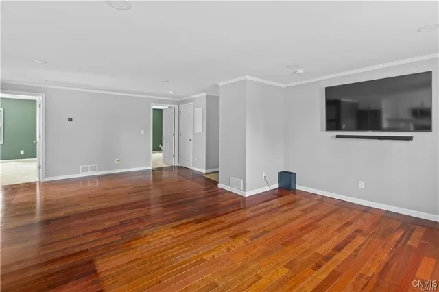 $2,000 | 238 Oriskany Boulevard, Unit 2, Whitestown, NY 13492