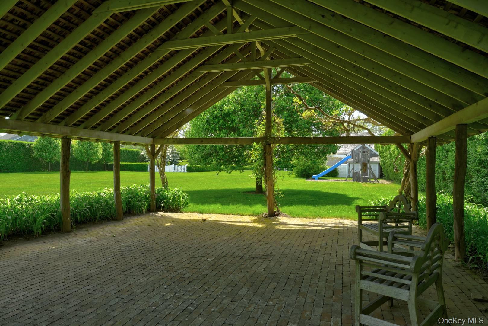 10 Jones Road East Hampton, NY 11937 - Photo 34 of 41