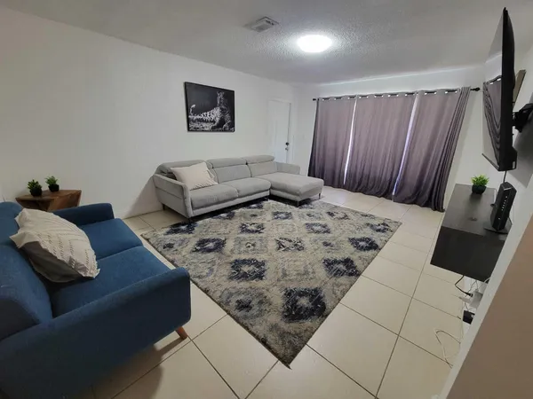 $2,750 | 2759 Northwest 58th Terrace, Lauderhill, FL 33313