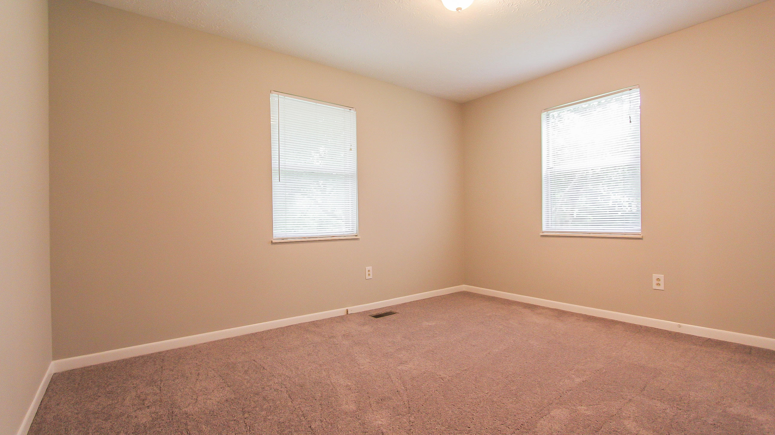 1633 Hart Road Knoxville, TN 37922 - Photo 25 of 40 Bedroom #2 on main level