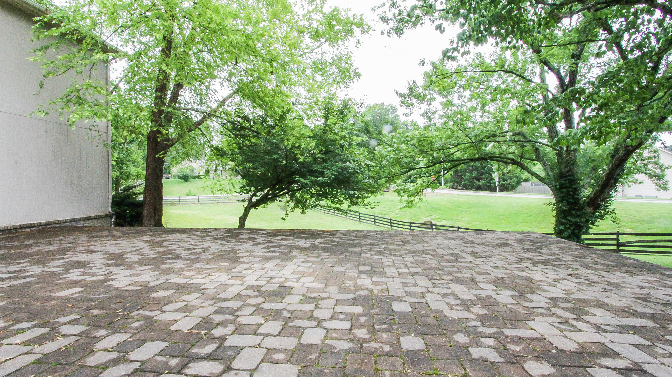 1633 Hart Road Knoxville, TN 37922 - Photo 32 of 40 Massive Paver Patio