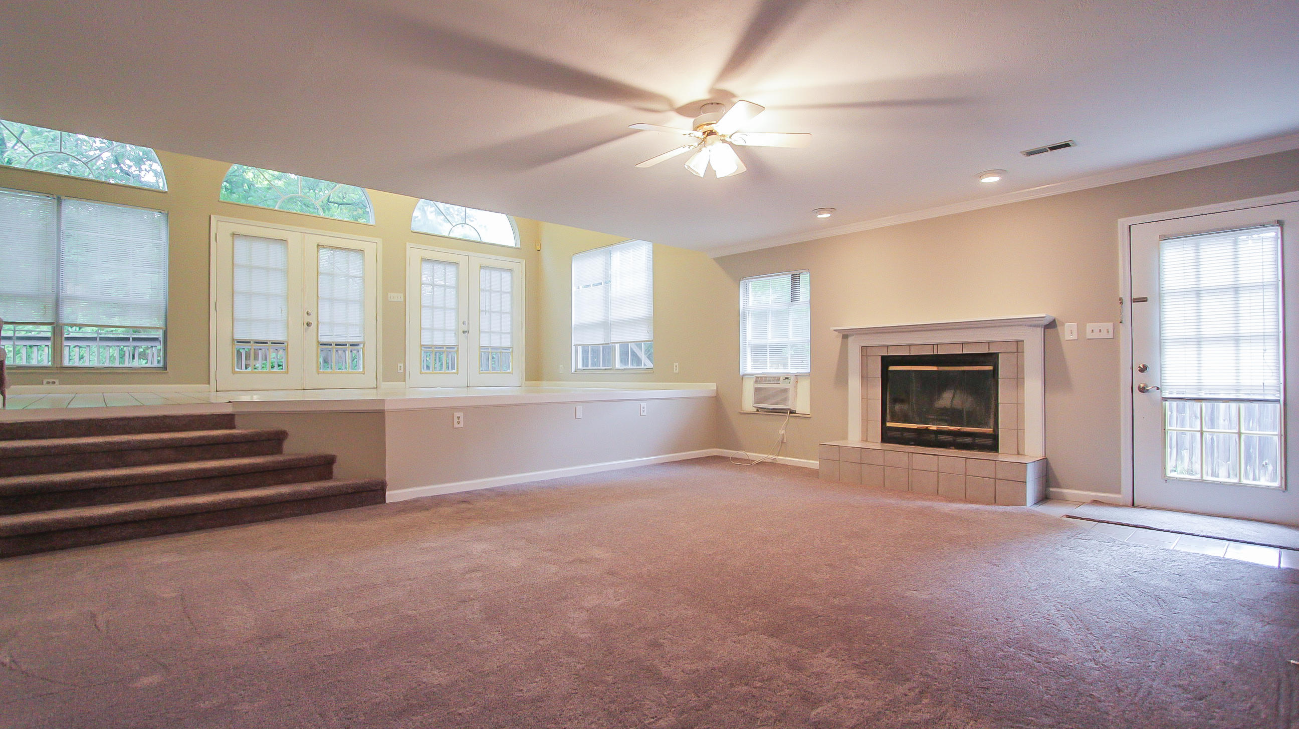1633 Hart Road Knoxville, TN 37922 - Photo 5 of 40 Family Room