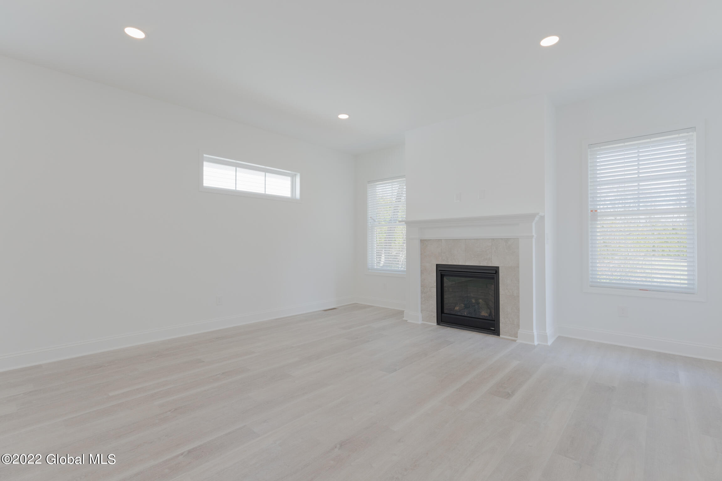 13 Bradley Circle Halfmoon, NY 12065 - Photo 20 of 26 13 Bradley Cir Halfmoon NY mls-16