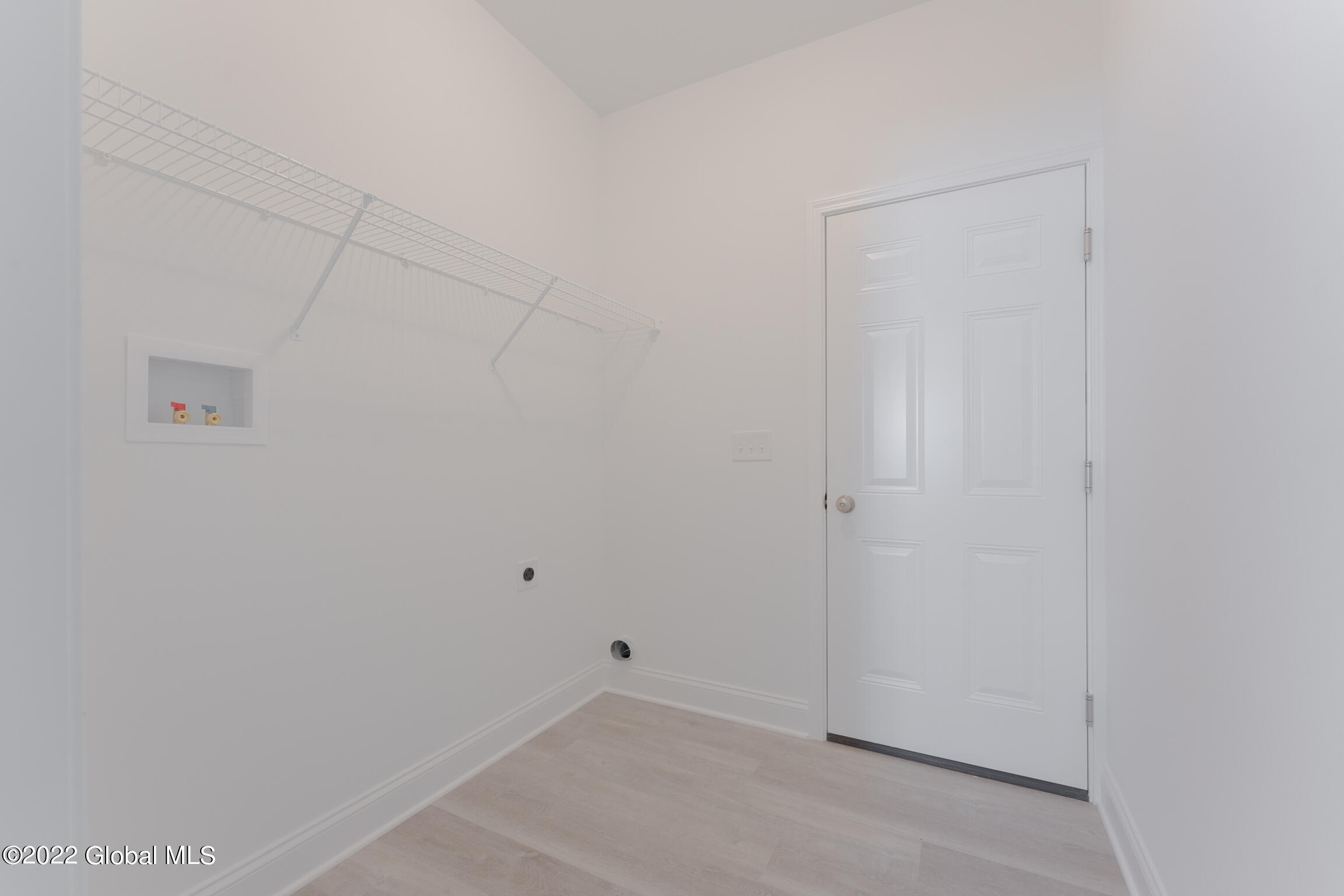 13 Bradley Circle Halfmoon, NY 12065 - Photo 21 of 26 13 Bradley Cir Halfmoon NY mls-22