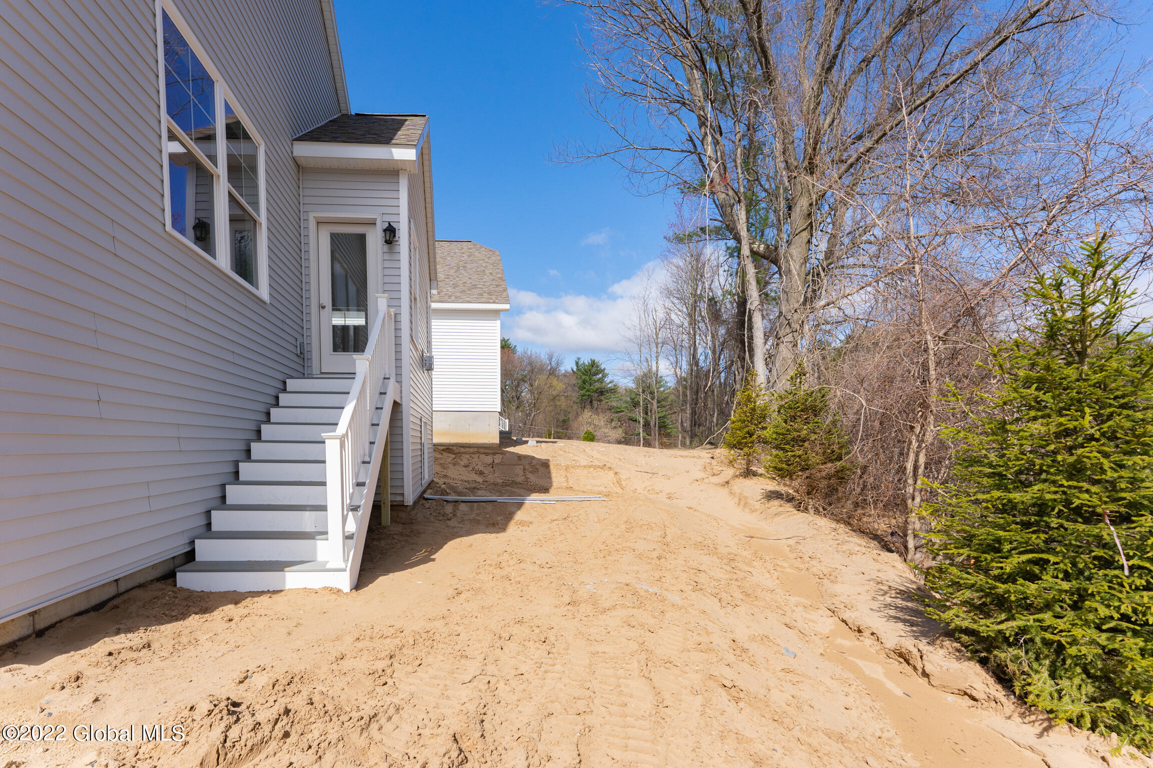13 Bradley Circle Halfmoon, NY 12065 - Photo 6 of 26 13 Bradley Cir Halfmoon NY mls-27
