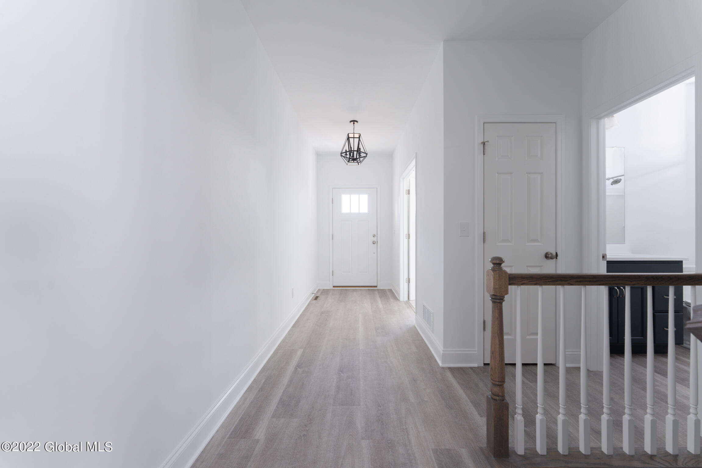 13 Bradley Circle Halfmoon, NY 12065 - Photo 7 of 26 13 Bradley Cir Halfmoon NY mls-1