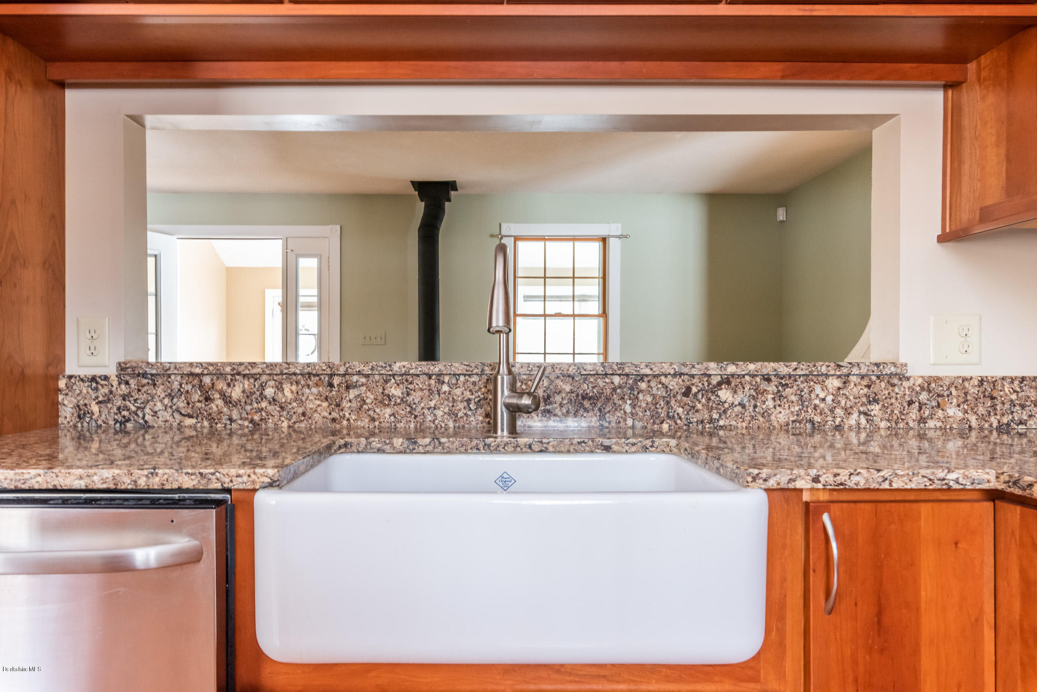 318 State Road Richmond, MA 01201 - Photo 18 of 32 318 State Rd Richmond MA 01254-