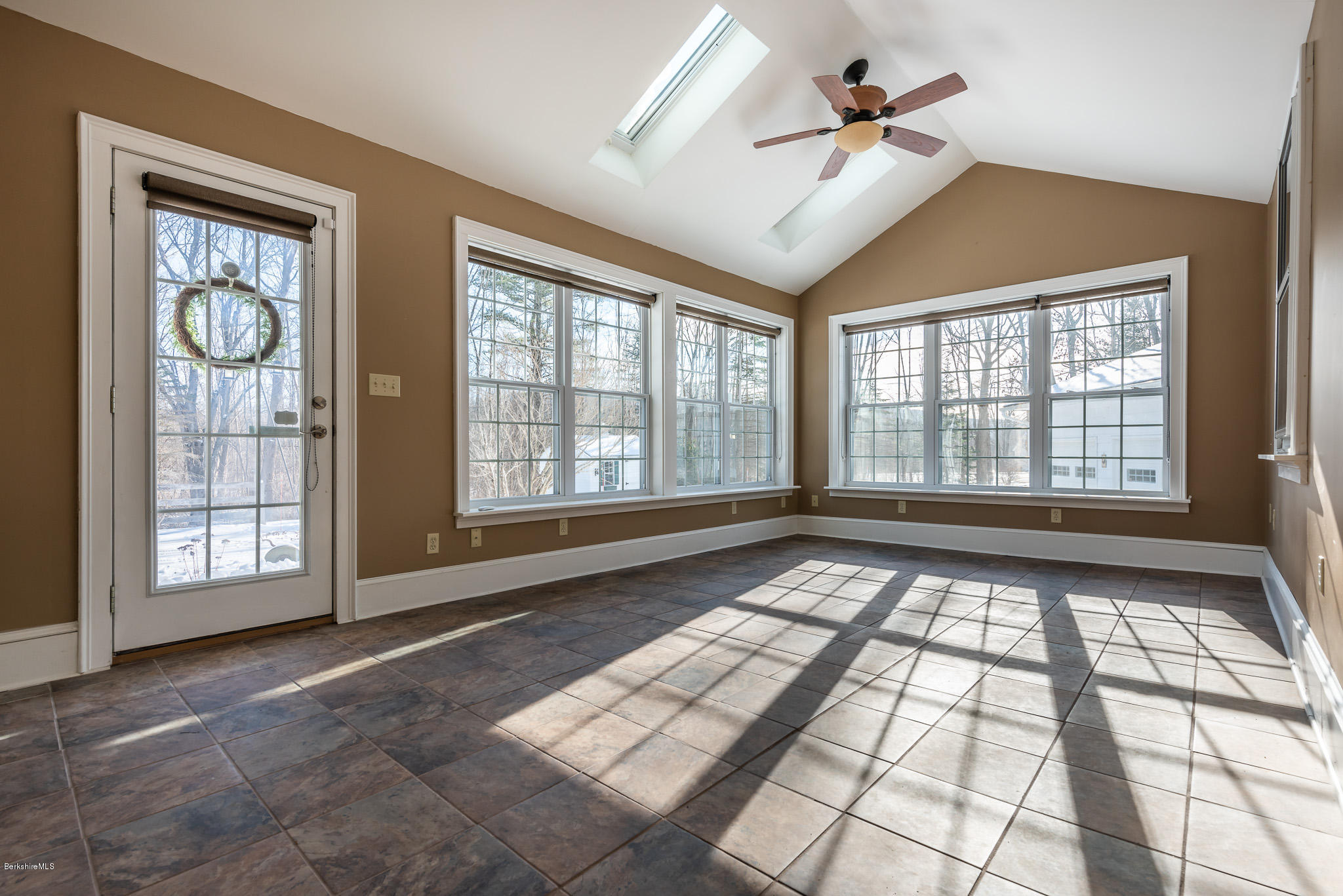 318 State Road Richmond, MA 01201 - Photo 4 of 32 318 State Rd Richmond MA 01254-