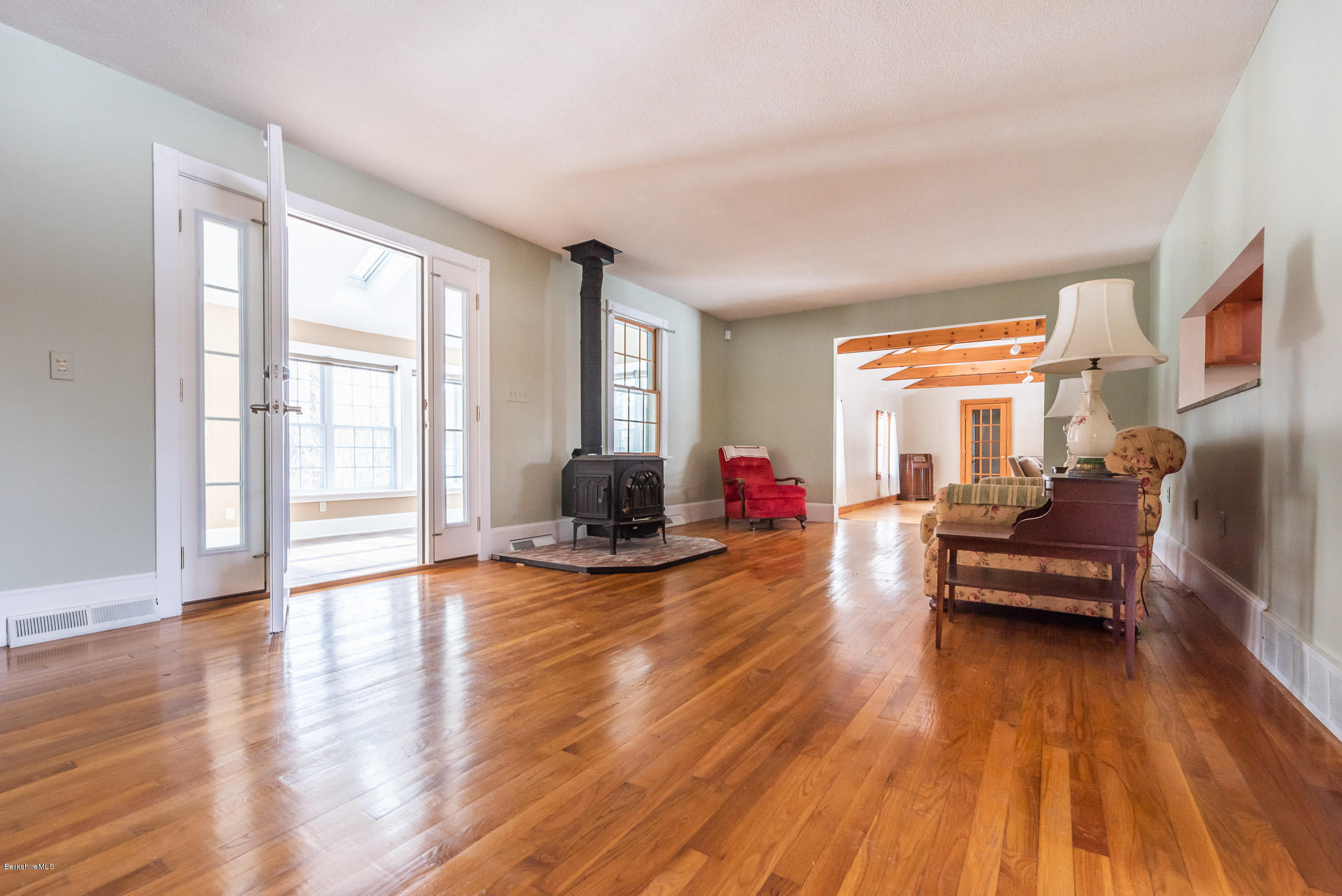 318 State Road Richmond, MA 01201 - Photo 6 of 32 318 State Rd Richmond MA 01254-