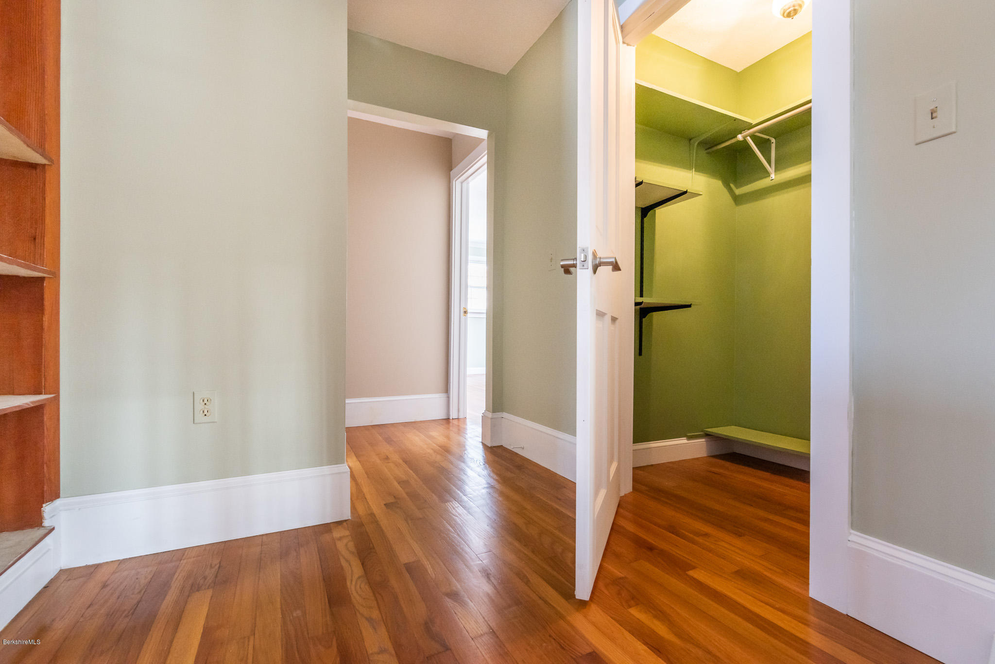 318 State Road Richmond, MA 01201 - Photo 8 of 32 318 State Rd Richmond MA 01254-