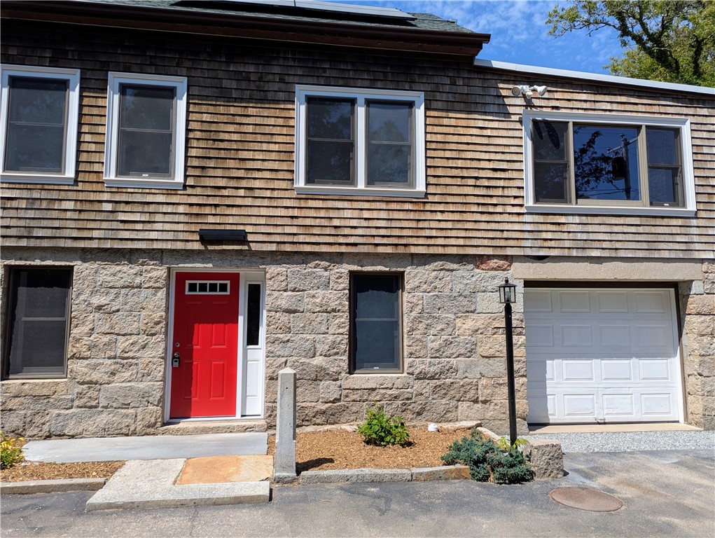 2185 Post Road South Kingstown, RI 02879 - Photo 2 of 35