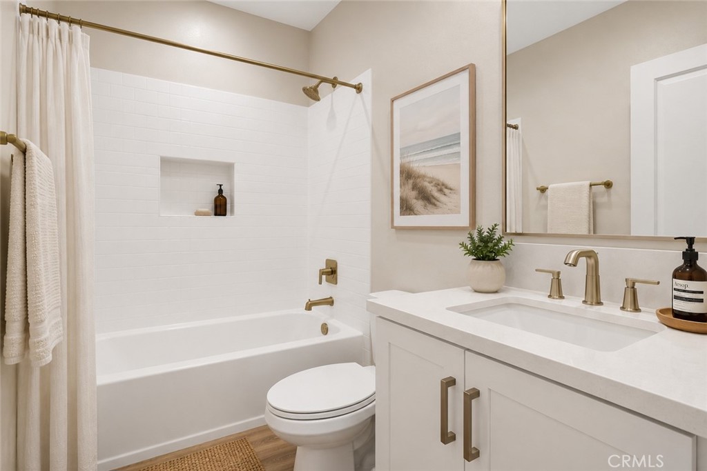 42 Welltree Way Rancho Mission Viejo, CA 92694 - Photo 16 of 33 Hallway bath - virtually staged