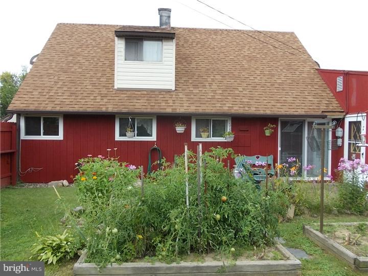 70 Harrow Road Levittown, PA 19056 - Photo 21 of 25 Exterior Back