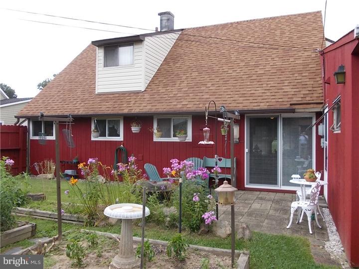 70 Harrow Road Levittown, PA 19056 - Photo 22 of 25 Exterior Back
