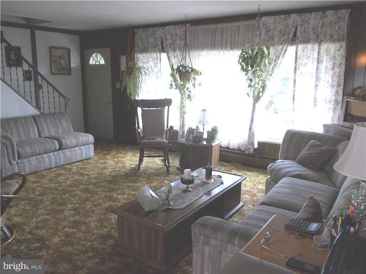 70 Harrow Road Levittown, PA 19056 - Photo 7 of 25 Living Room