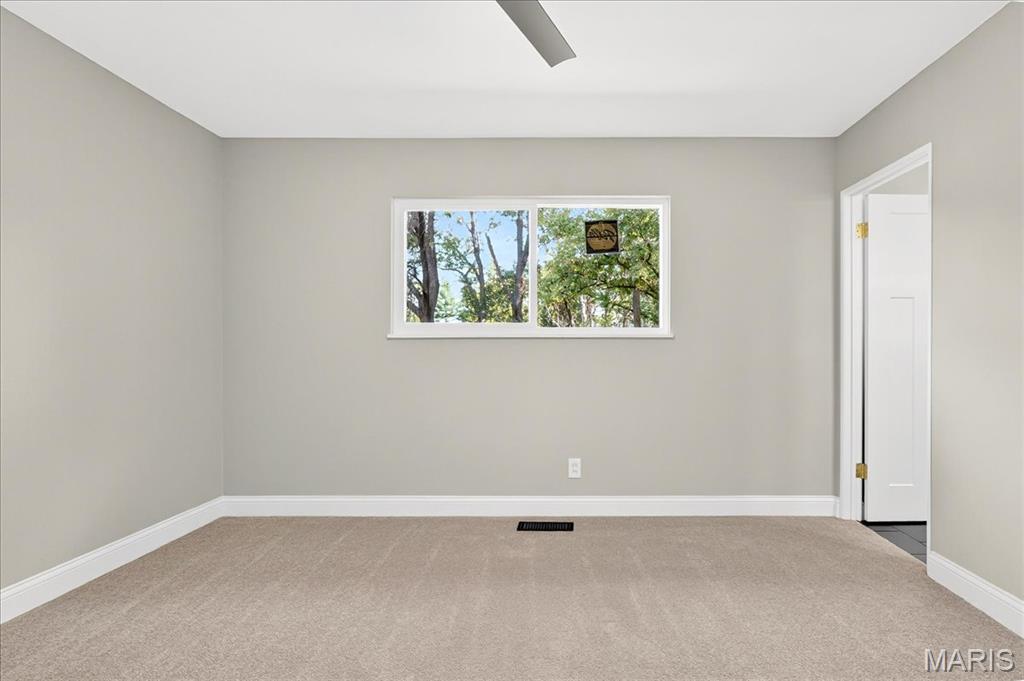 44 Riviera Court St. Louis, MO 63146 - Photo 12 of 23