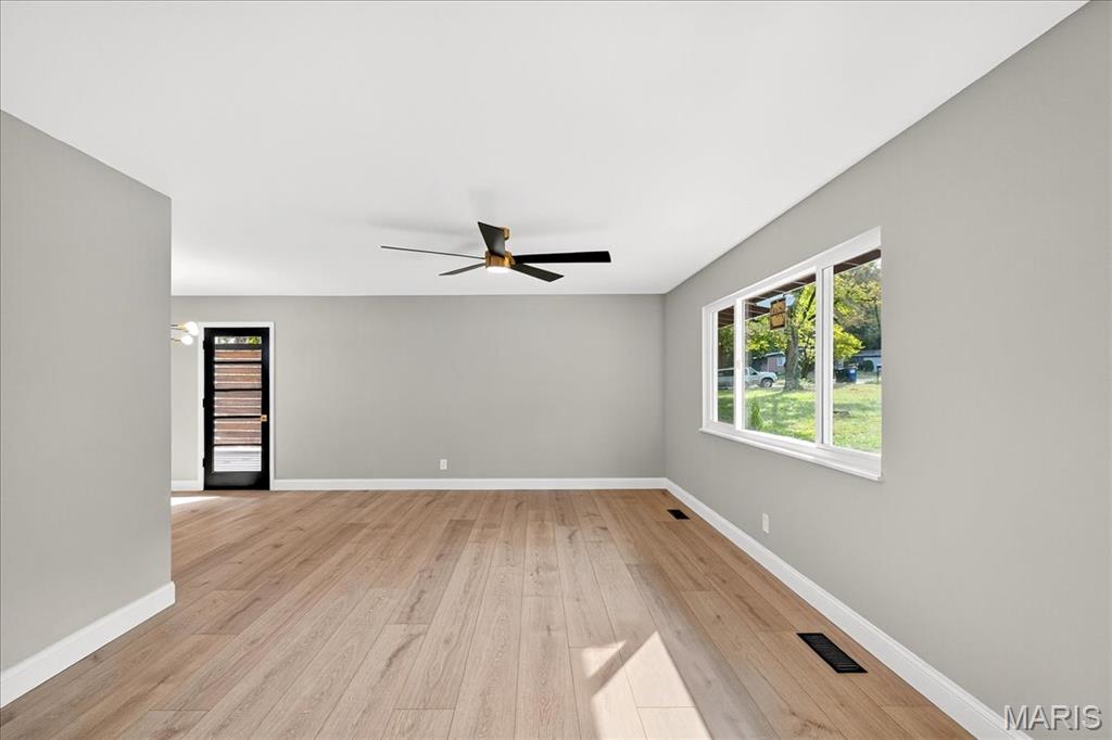 44 Riviera Court St. Louis, MO 63146 - Photo 4 of 23