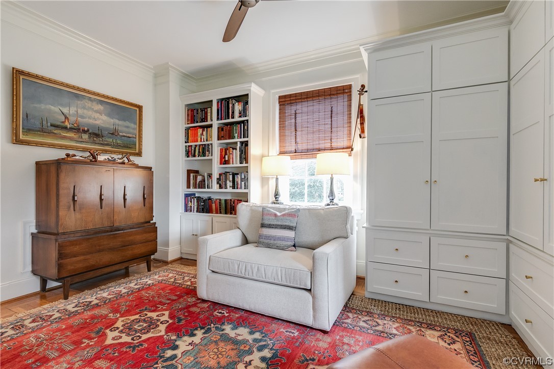 5621 Cary Street Road, Unit U206 Richmond, VA 23226 - Photo 20 of 34 a living room with furniture and a rug