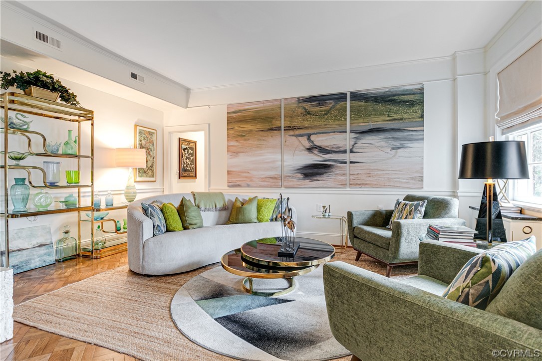 5621 Cary Street Road, Unit U206 Richmond, VA 23226 - Photo 8 of 34 a living room with furniture and a large window