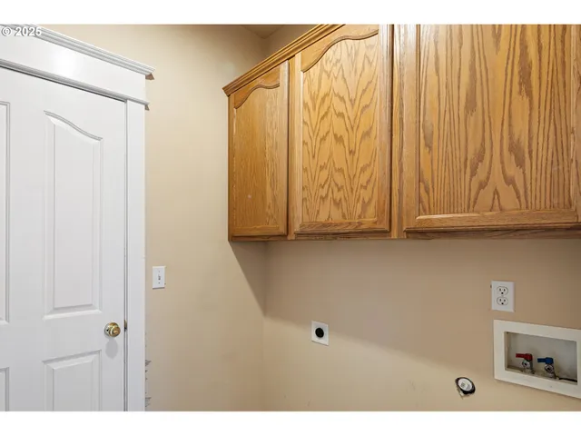 $515,000 | 6808 Moses Pass, Springfield, OR 97478