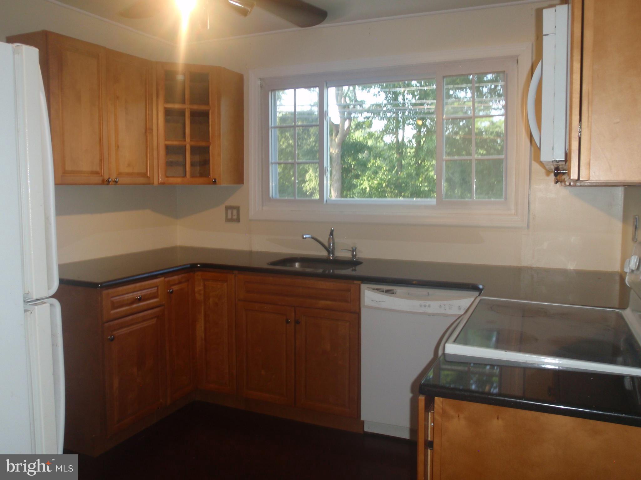 100 Moore Road Wallingford, PA 19086 - Photo 5 of 14 Exterior entry to the driveway