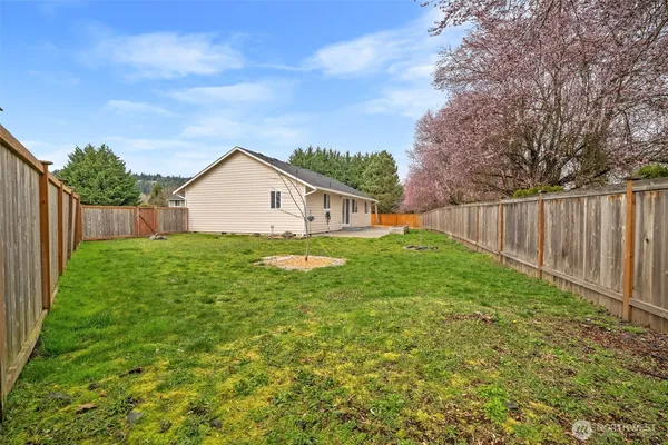 $500,000 | 14721 147th Street East, Orting, WA 98360