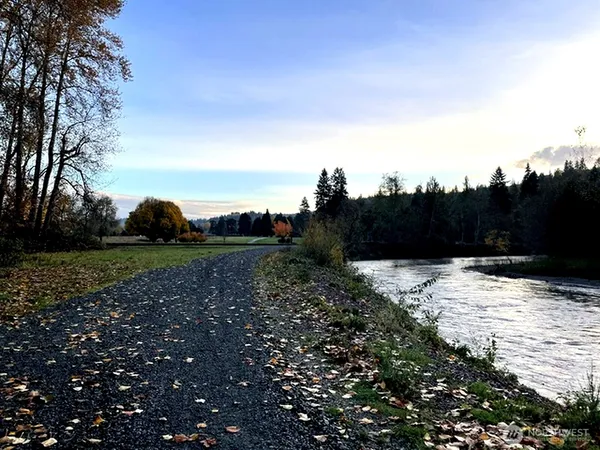 $500,000 | 14721 147th Street East, Orting, WA 98360