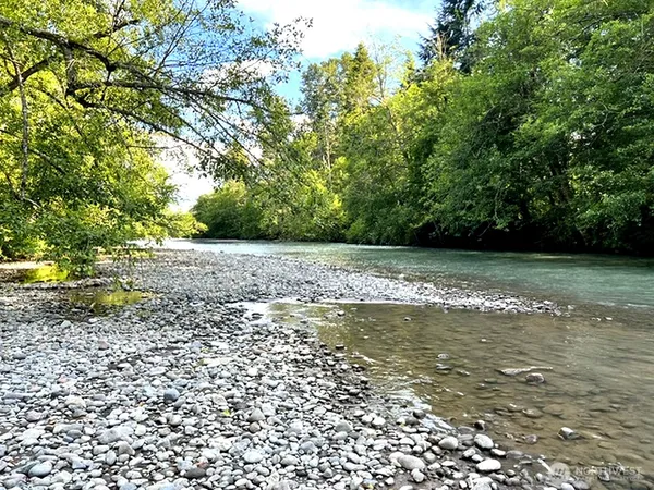 $500,000 | 14721 147th Street East, Orting, WA 98360