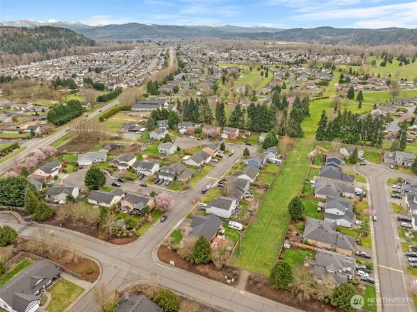 $514,500 | 14721 147th Street East, Orting, WA 98360