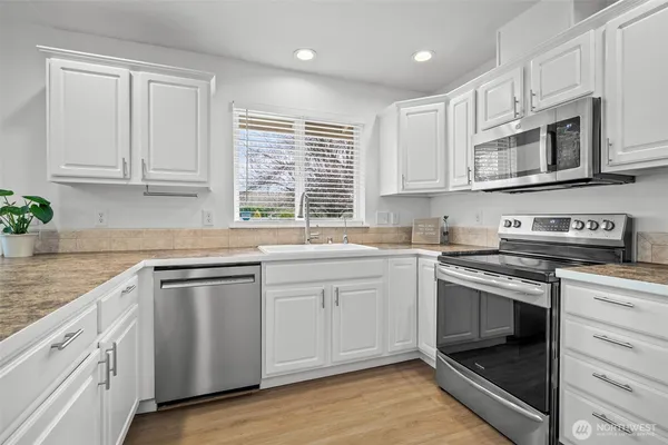 $500,000 | 14721 147th Street East, Orting, WA 98360