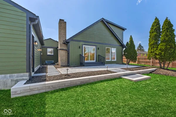 $399,999 | 1718 Tulip Drive, Indianapolis, IN 46227