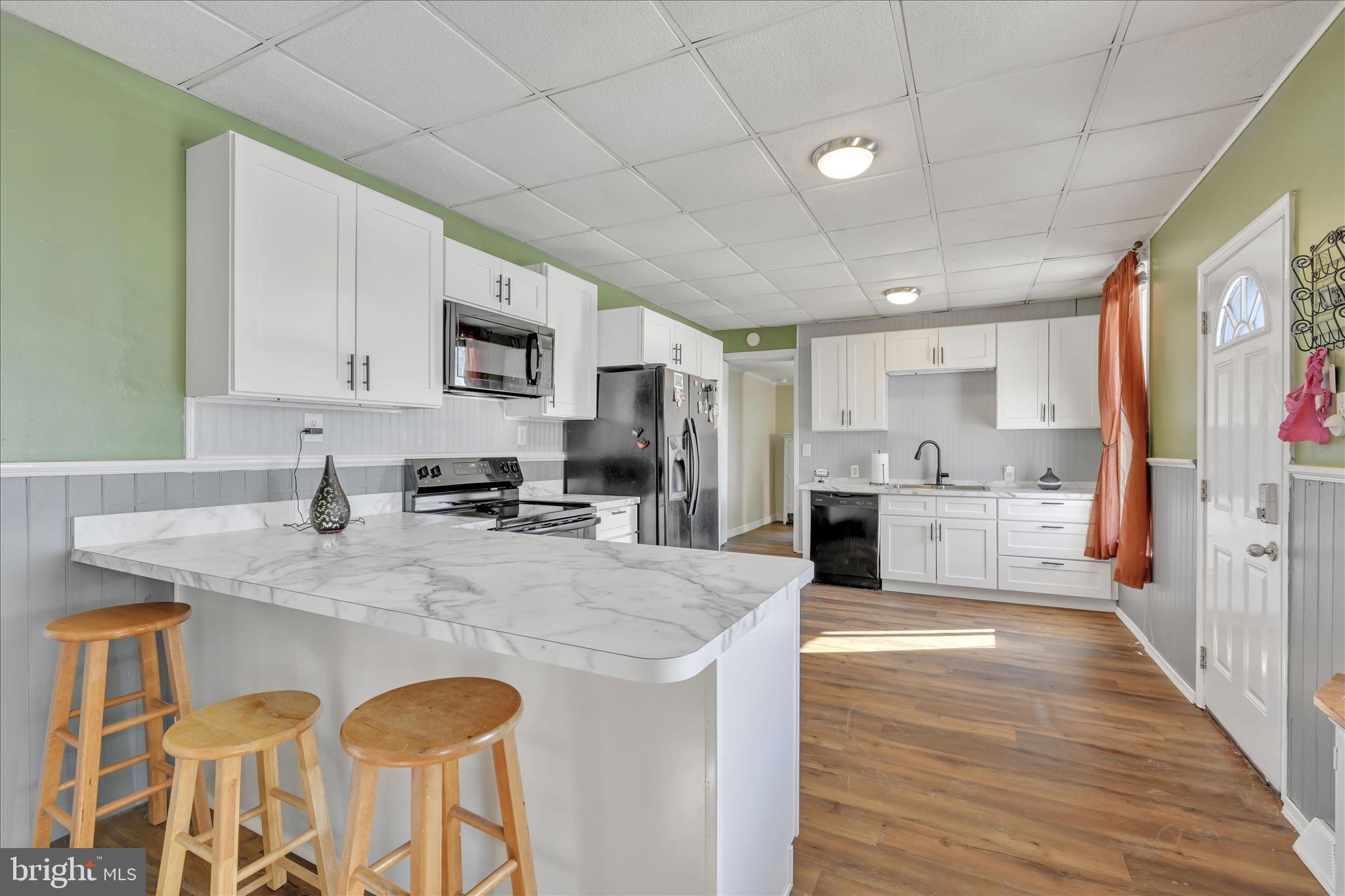 39 South 4th Street Denver, PA 17517 - Photo 11 of 34 Kitchen