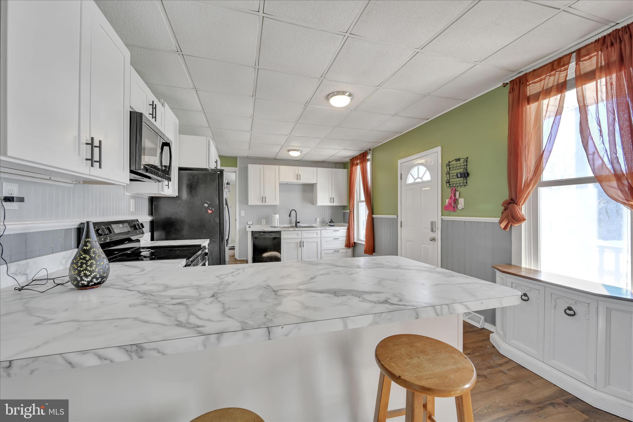 39 South 4th Street Denver, PA 17517 - Photo 12 of 34 Kitchen